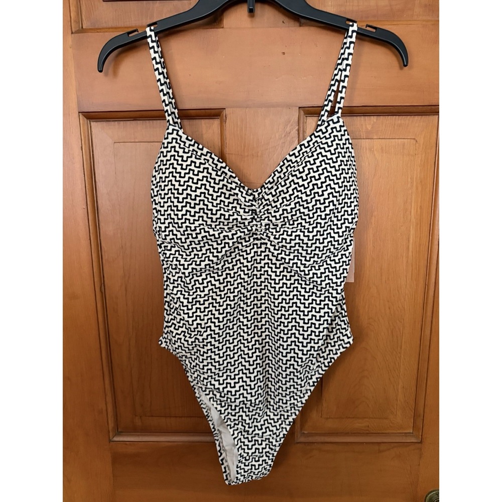 Women's Shade & Shore Geo Print V-Neck Black & Cream One Piece Bathing Suit M